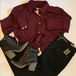 Long Sleeve Flannel Button Up Red Blk Plaid Large